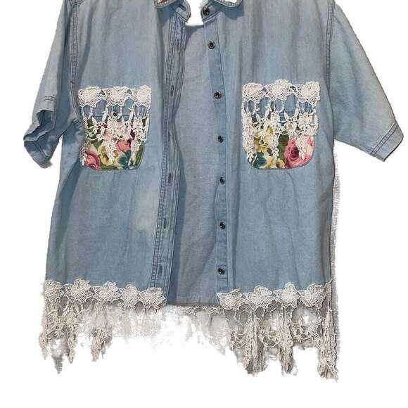 Unbranded Tops - Vintage LOGOCLUB Light Wash Denim Floral Lace Button-Up Blouse Top